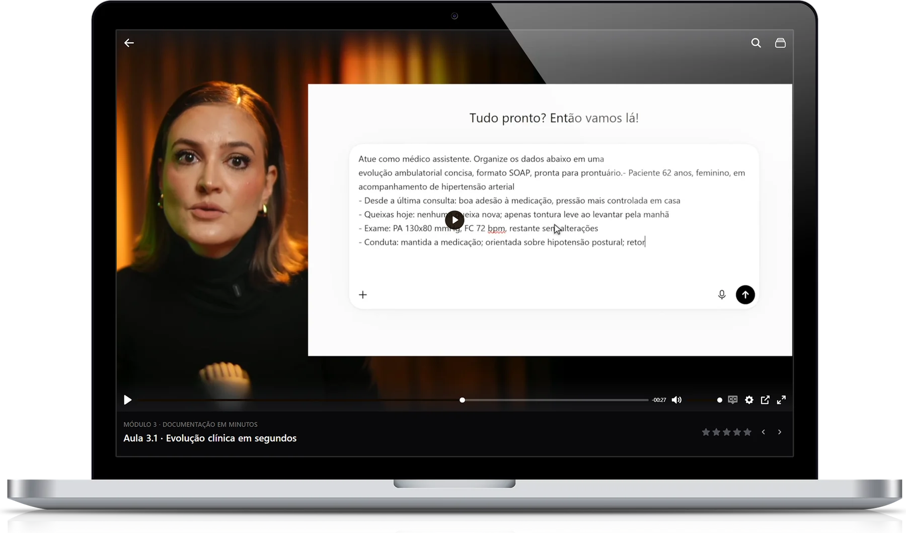 A plataforma do Protocolo IA aberta num notebook, com a aula em andamento e a lista de módulos ao lado